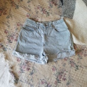 Vintage highwaisted shorts